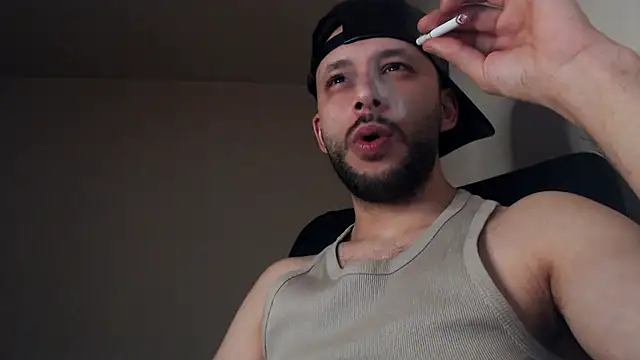 Snapshot of henryaxe chatting on 11.07.25 henryaxe online show from 11.07.25