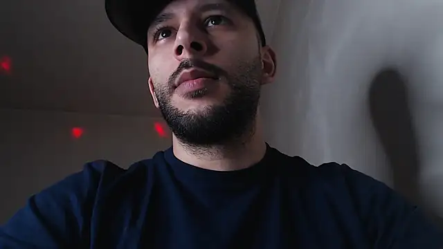 Snapshot of henryaxe chatting on 11.07.25 henryaxe online show from 11.07.25