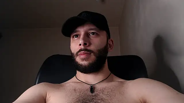 Snapshot of henryaxe chatting on 12.02.25 henryaxe online show from 12.02.25