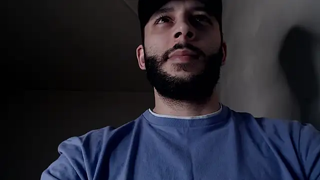 Snapshot of henryaxe chatting on 01.13.26 henryaxe online show from 01.13.26