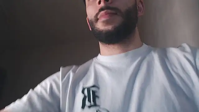 Snapshot of henryaxe chatting on 03.02.26 henryaxe online show from 03.02.26