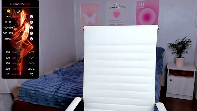 Snapshot of Geisha_Anna chatting on 10.03.25 Geisha Anna online show from 10.03.25