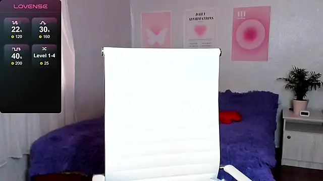 Snapshot of Geisha_Anna chatting on 11.25.25 Geisha Anna online show from 11.25.25