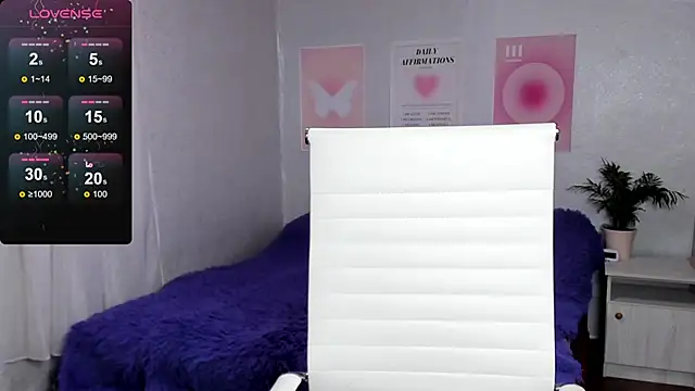 Snapshot of Geisha_Anna chatting on 11.29.25 Geisha Anna online show from 11.29.25