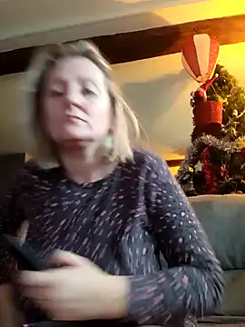 lady charlyne online show from 12.03.24