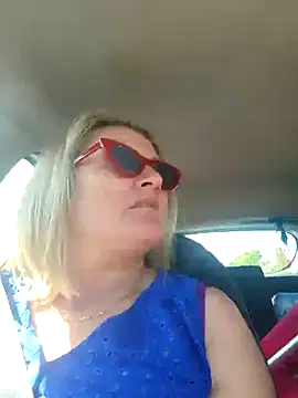 lady charlyne online show from 01.20.25