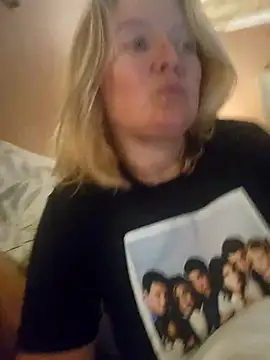 lady charlyne online show from 02.26.25