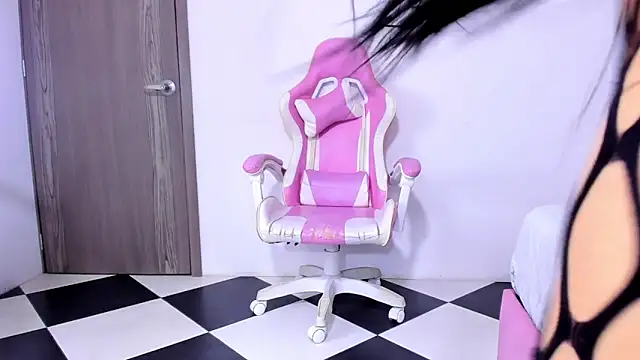 alexa pariss online show from 02.07.26