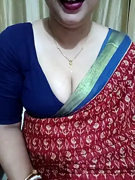 Snapshot of Priya_Boudi chatting on 12.14.24 Priya Boudi online show from 12.14.24