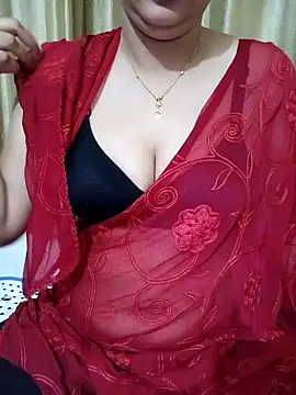 Snapshot of Priya_Boudi chatting on 12.17.24 Priya Boudi online show from 12.17.24