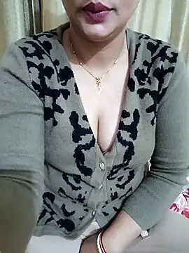 Snapshot of Priya_Boudi chatting on 12.26.24 Priya Boudi online show from 12.26.24