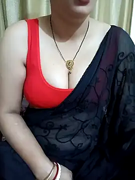 Snapshot of Priya_Boudi chatting on 01.04.25 Priya Boudi online show from 01.04.25