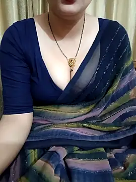 Snapshot of Priya_Boudi chatting on 01.09.25 Priya Boudi online show from 01.09.25