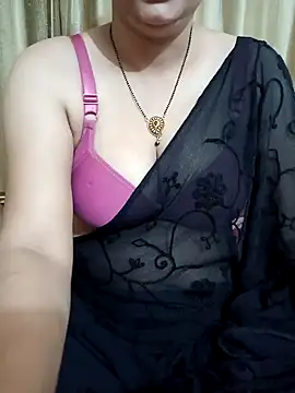 Snapshot of Priya_Boudi chatting on 01.22.25 Priya Boudi online show from 01.22.25