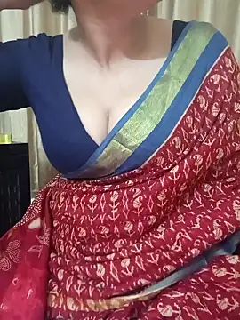 Snapshot of Priya_Boudi chatting on 01.26.25 Priya Boudi online show from 01.26.25