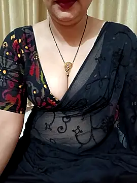 Snapshot of Priya_Boudi chatting on 02.20.25 Priya Boudi online show from 02.20.25