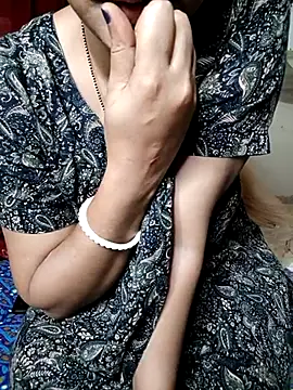 Snapshot of Priya_Boudi chatting on 02.27.25 Priya Boudi online show from 02.27.25