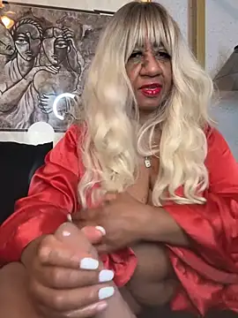 Snapshot of BreanaDivine chatting on 02.04.26 BreanaDivine online show from 02.04.26