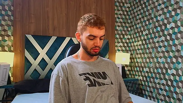 Michael magno online show from 09.17.25