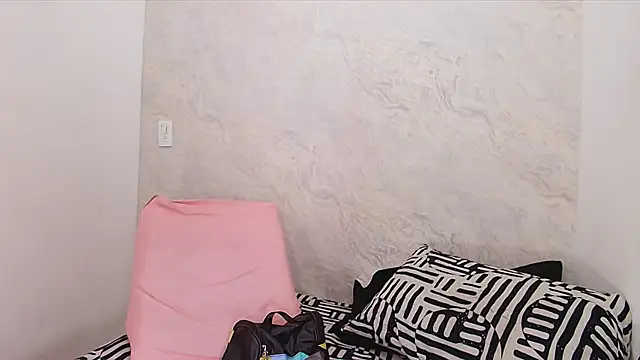 Snapshot of sofi_balvin chatting on 01.23.25 sofi balvin online show from 01.23.25