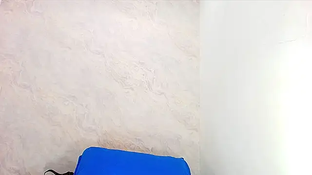 Snapshot of sofi_balvin chatting on 02.17.25 sofi balvin online show from 02.17.25