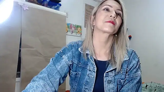 Chantal hott online show from 01.10.26