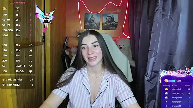 Snapshot of Fiery_Brunette_ chatting on 01.05.25 Fiery Brunette online show from 01.05.25