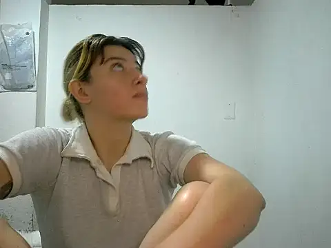 Mia foster1 online show from 05.21.26