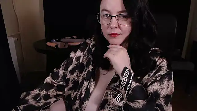 poshmistress online show from 11.13.25
