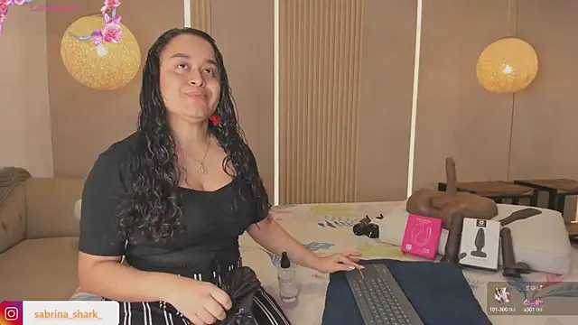 Snapshot of sabrina_shark_ chatting on 09.13.25 sabrina shark online show from 09.13.25