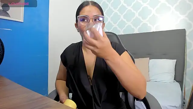 ayla13  online show from 02.12.26