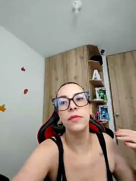 Snapshot of _amanda_seyfried19 chatting on 12.30.24 amanda seyfried19 online show from 12.30.24