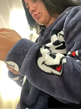 hannahb-e online show from 11.12.25