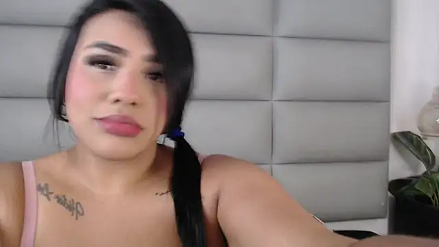 emily brontee  online show from 03.14.25