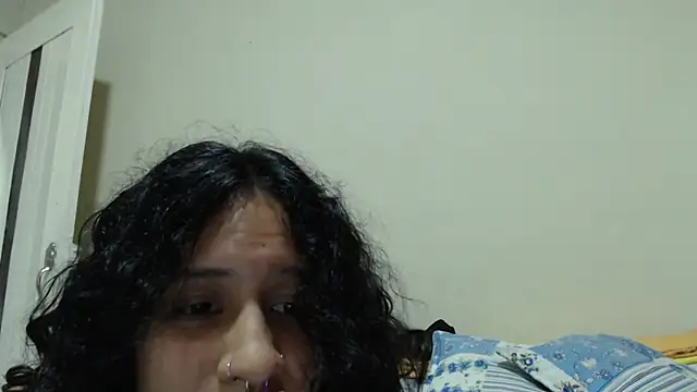 AlinaWoolf  online show from 04.10.26