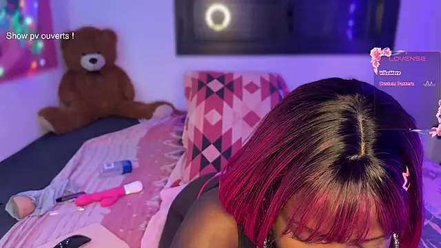 Snapshot of Miss-syanaa chatting on 03.03.25 Miss-syanaa online show from 03.03.25