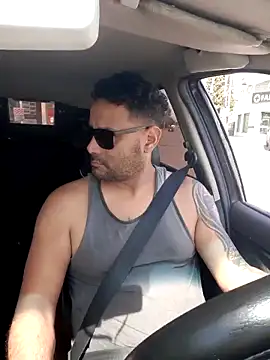 hecwil8 online show from 09.29.25