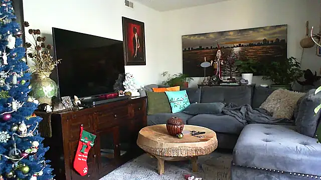 CeceilaMoon online show from 12.01.25