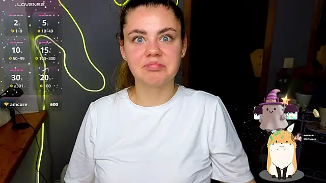 IsabellaBler online show from 11.19.25