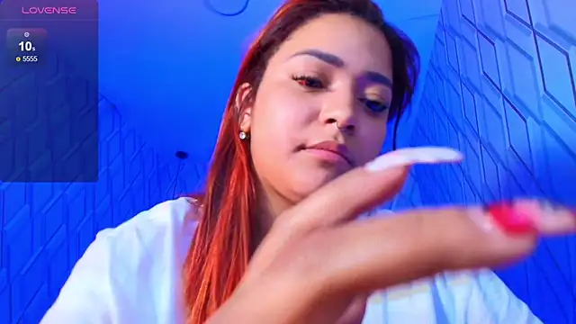 NicolleTaylor online show from 11.11.25