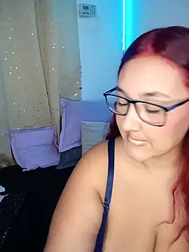 Isabella Du online show from 11.12.25