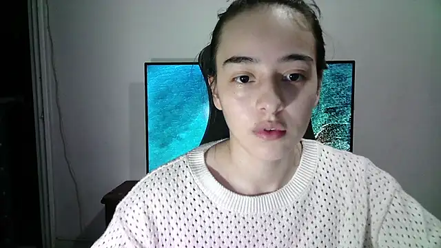 Snapshot of aineangeel chatting on 02.21.25 aineangeel online show from 02.21.25