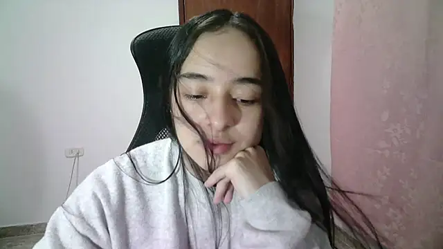 Snapshot of aineangeel chatting on 03.20.25 aineangeel online show from 03.20.25