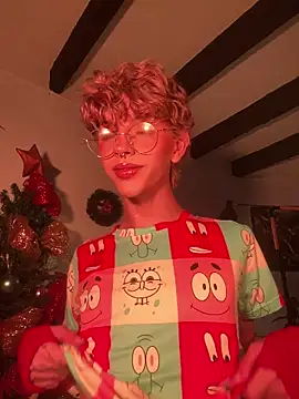 lyamthommpson online show from 12.16.25