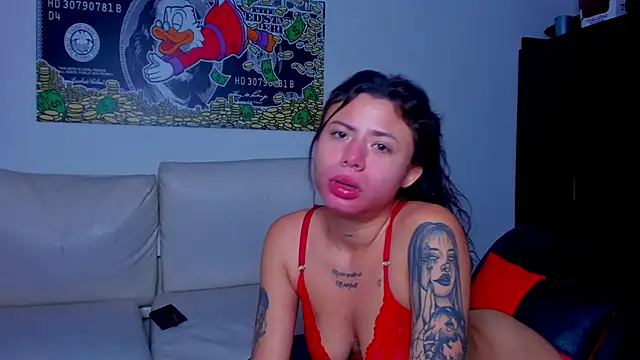 sweethot    online show from 02.25.25