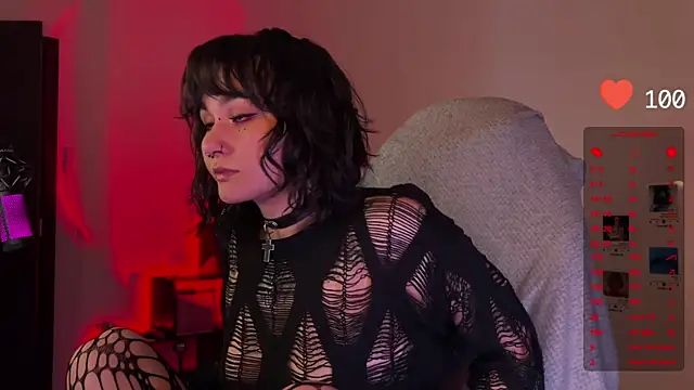 Snapshot of deadlysweet chatting on 01.11.25 deadlysweet online show from 01.11.25