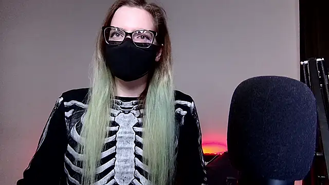 amber candyfloss online show from 12.02.24