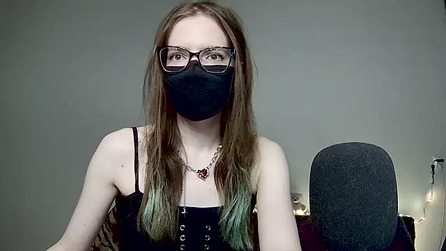 amber candyfloss online show from 12.05.25