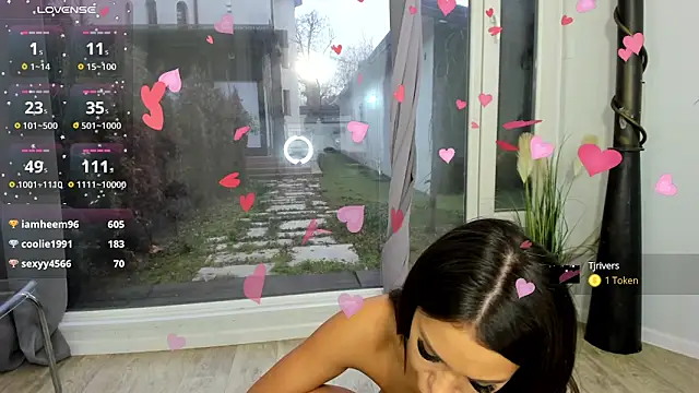 Snapshot of Selena_Reeves chatting on 12.28.24 Selena Reeves online show from 12.28.24