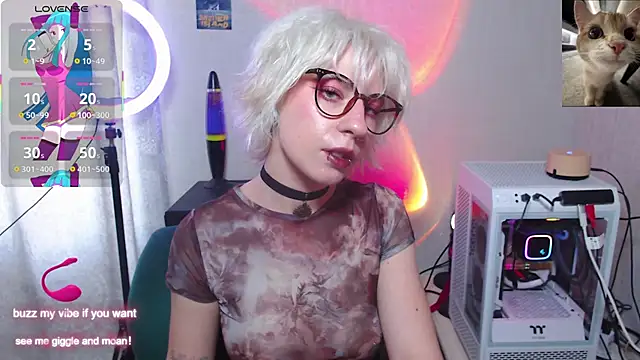  Moonlight t online show from 10.11.25